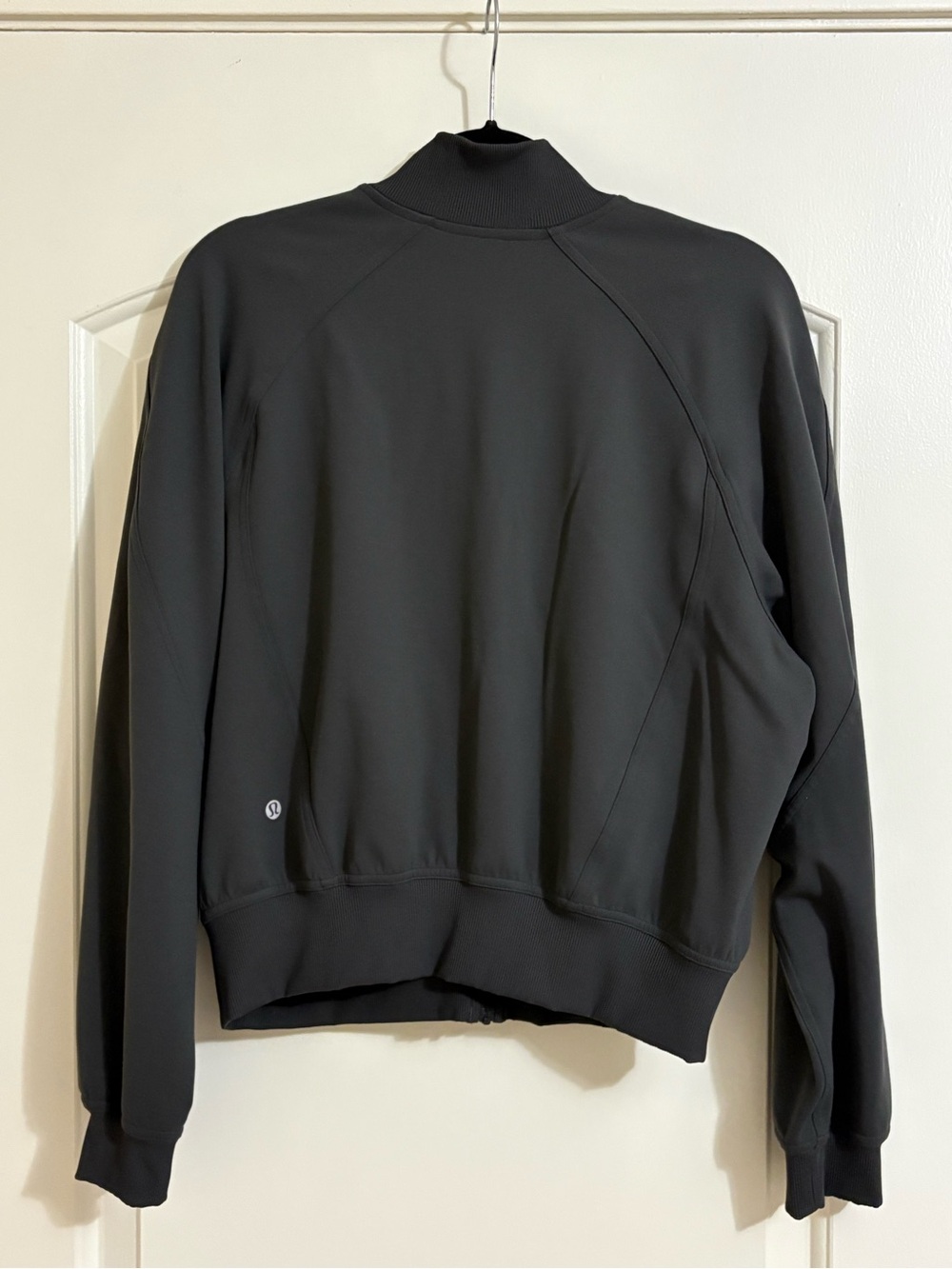 Lululemon Wunder Train Twill Track Jacket in Graphite Gray size 6 - Picture 2 of 11